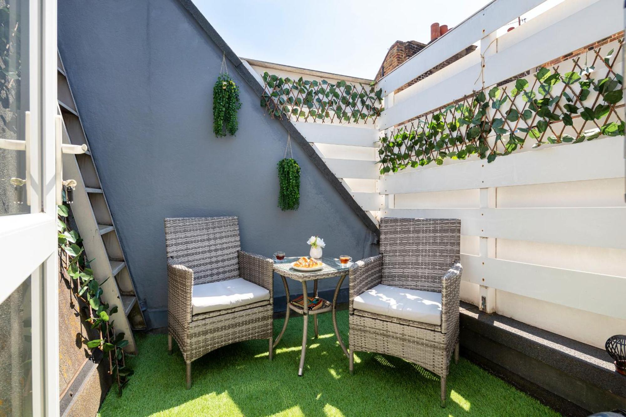 - Cozy 3 Bed House On A Quiet Mews - Case de vacanță Londra
