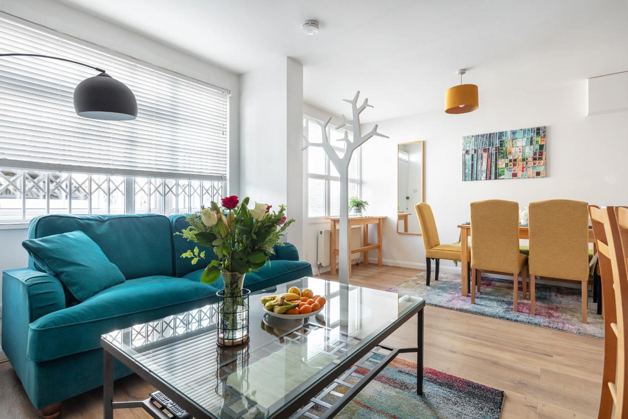 - Cozy 3 Bed House On A Quiet Mews - Londra