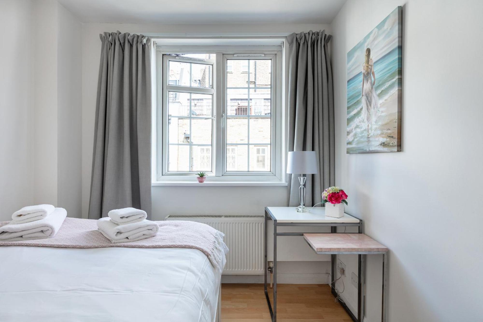 - Cozy 3 Bed House On A Quiet Mews -