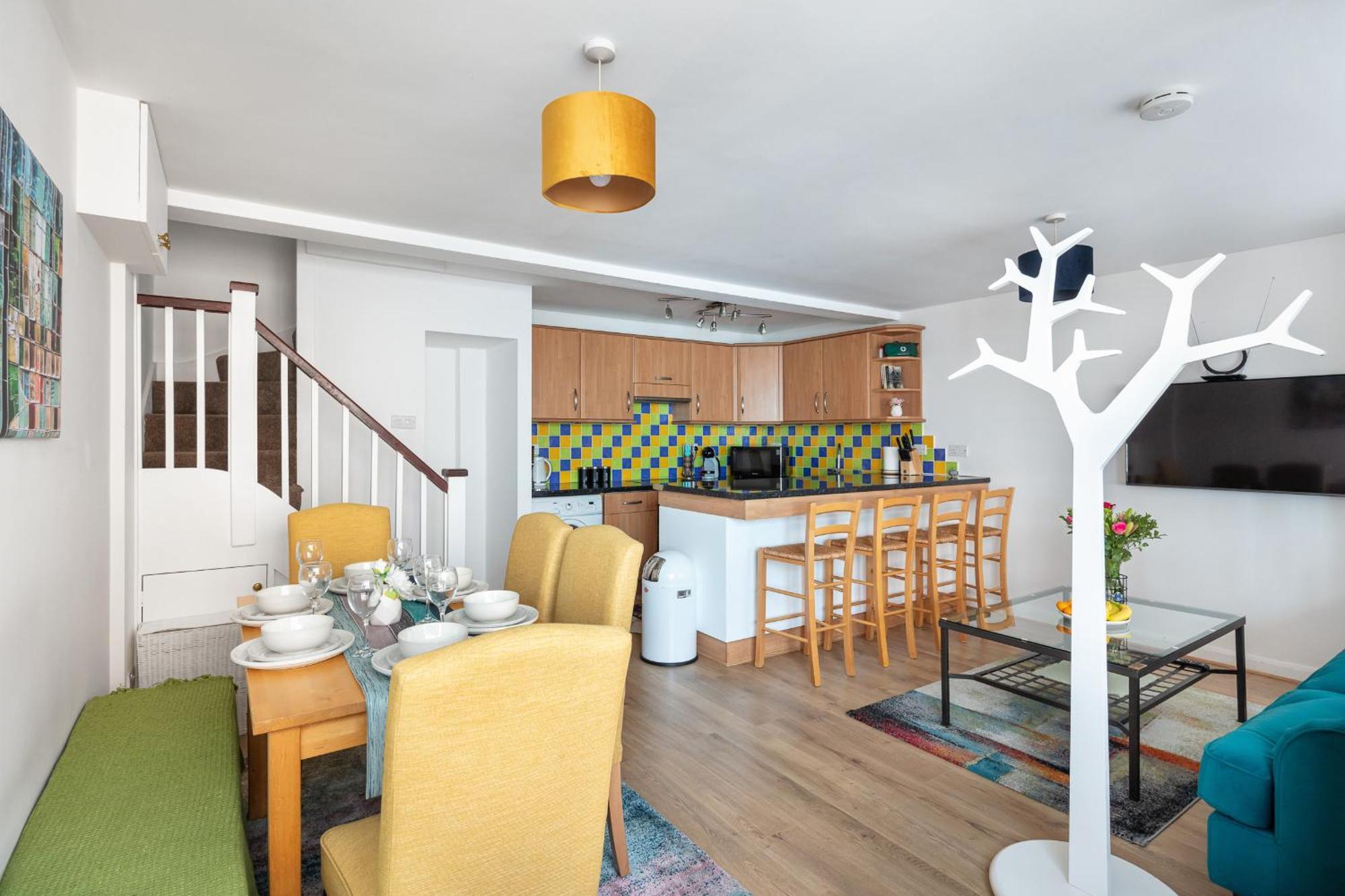 - Cozy 3 Bed House On A Quiet Mews - Londra