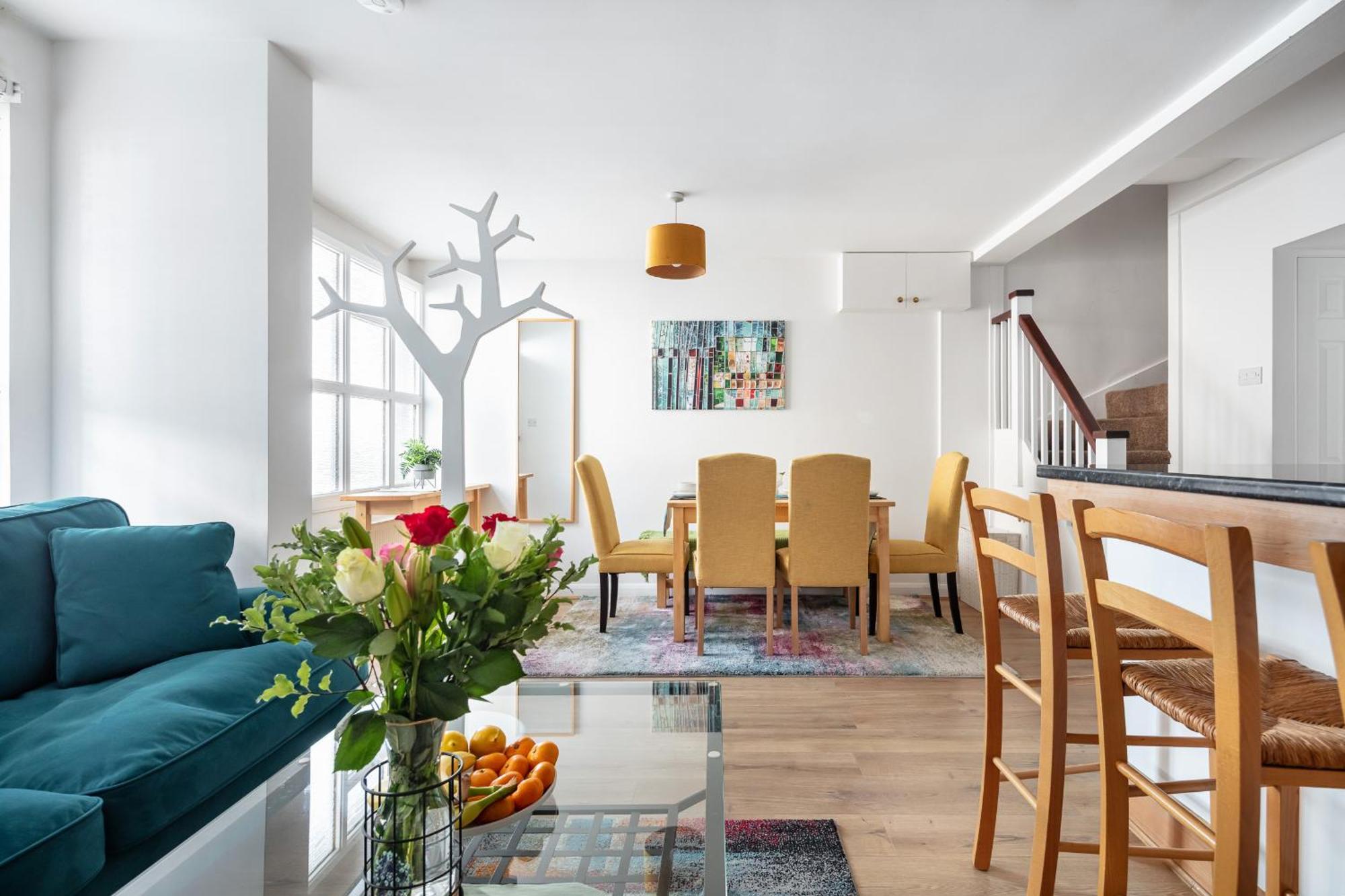 - Cozy 3 Bed House On A Quiet Mews - Londra